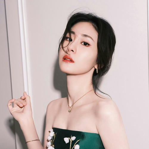 张碧晨 照片